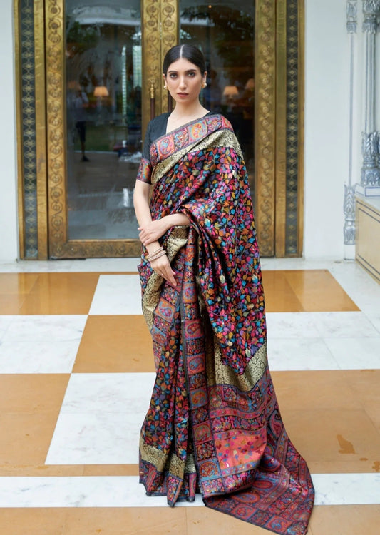 KAHIBOO GOLDENPATO BLENDED SILK ZARI WEAVE SOFT SAREE